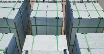 安庆 芝麻白花岗岩5公分地铺石 花岗岩厂家工厂装车日常