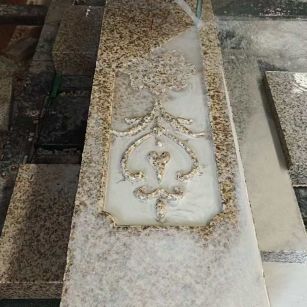 安庆 黄金麻花岗岩异形加工雕刻栏杆大柱