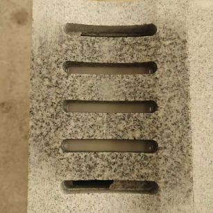 安庆 芝麻白拉丝面花岗岩U型开槽排水槽