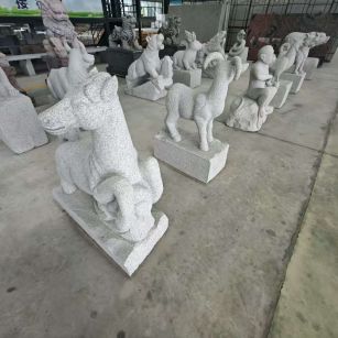 安庆 芝麻白花岗岩造型立体雕刻——十二生肖