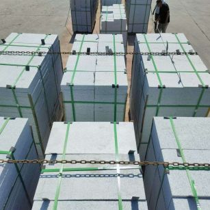 安庆 芝麻白花岗岩5公分地铺石 花岗岩厂家工厂装车日常