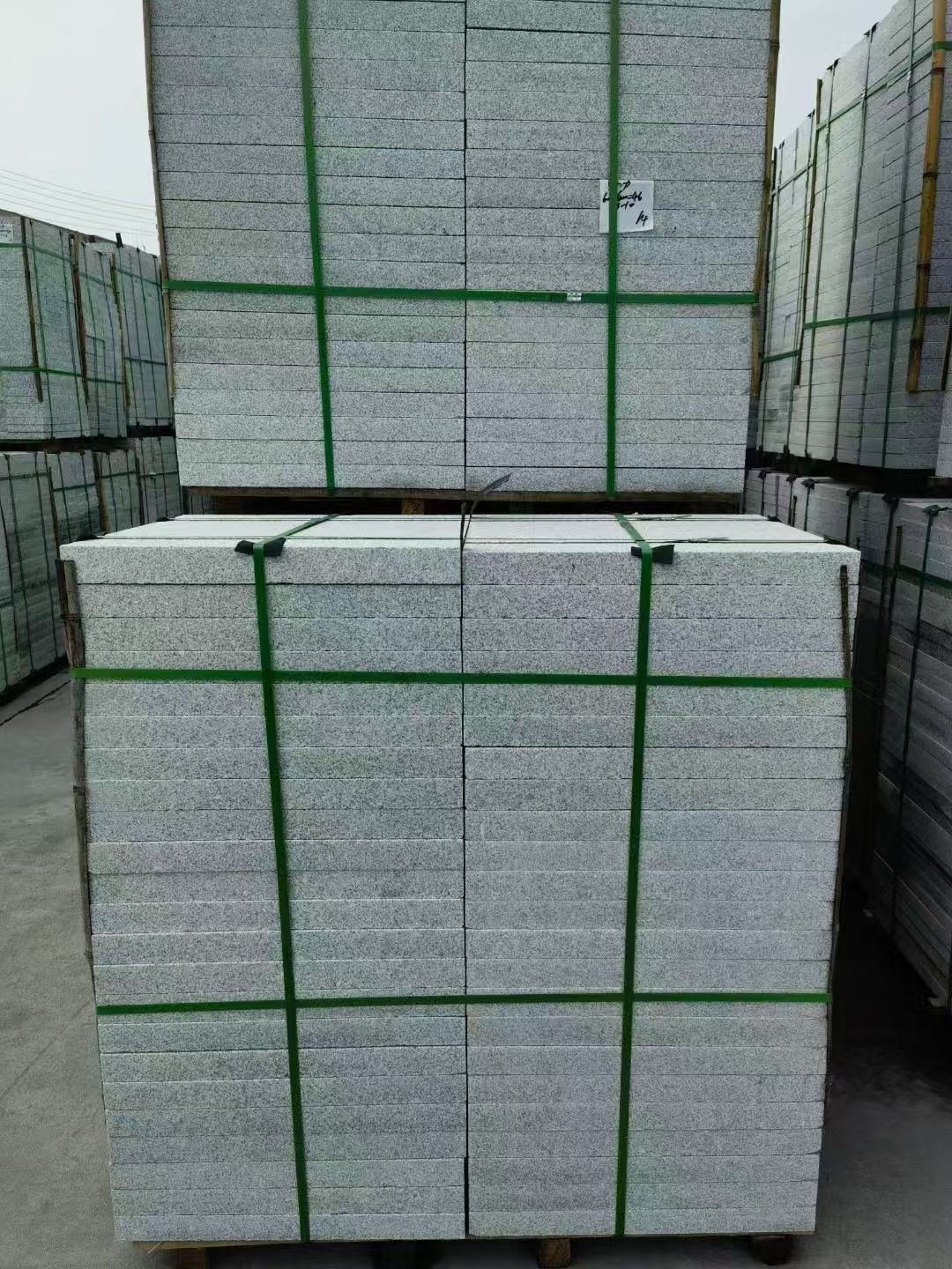 安庆 芝麻白火烧，园林广场市政工程地铺石，1.8~5.0厚均有现货