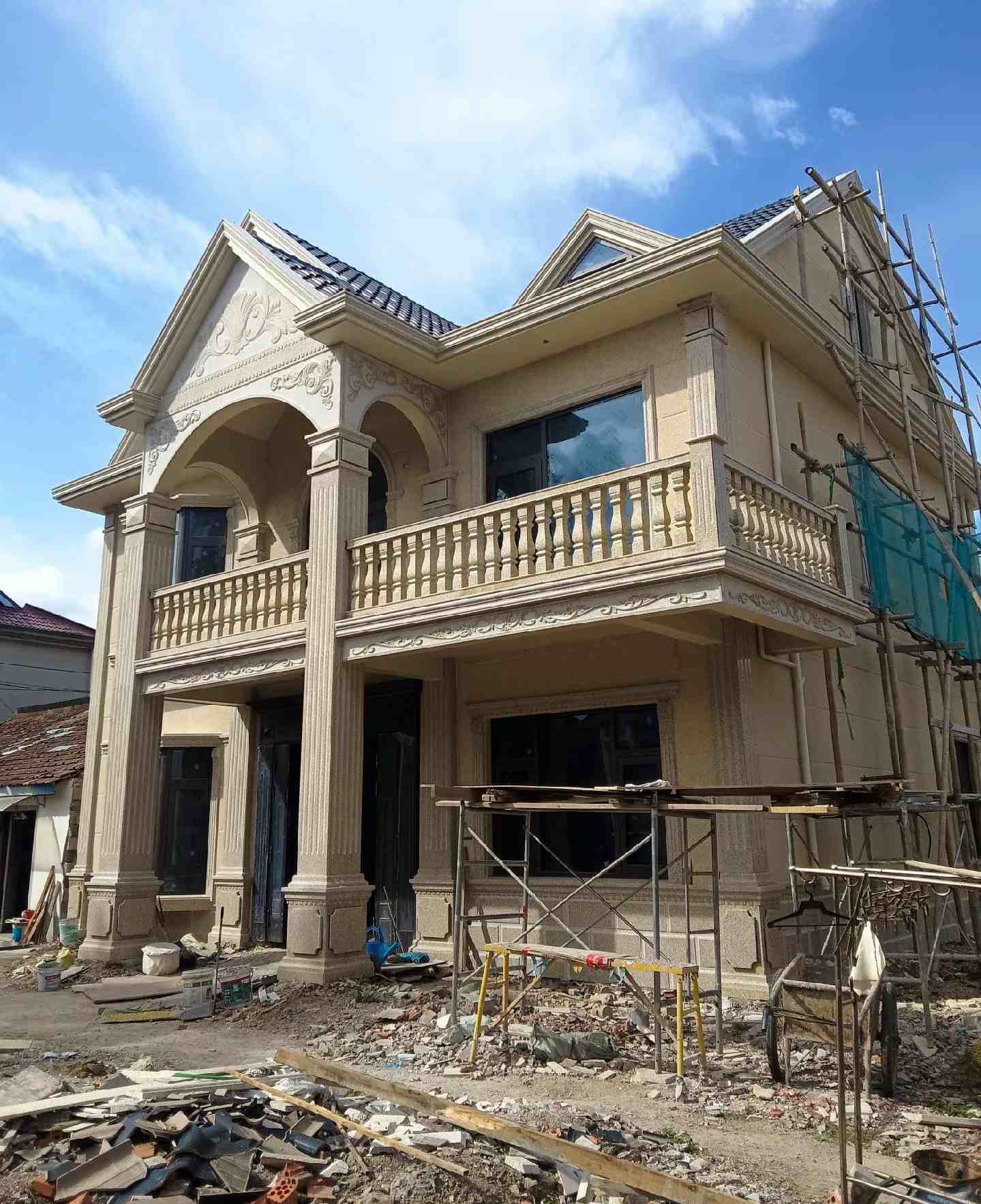 安庆 黄金麻花岗岩石材私人别墅雕花门楼柱阳台栏杆