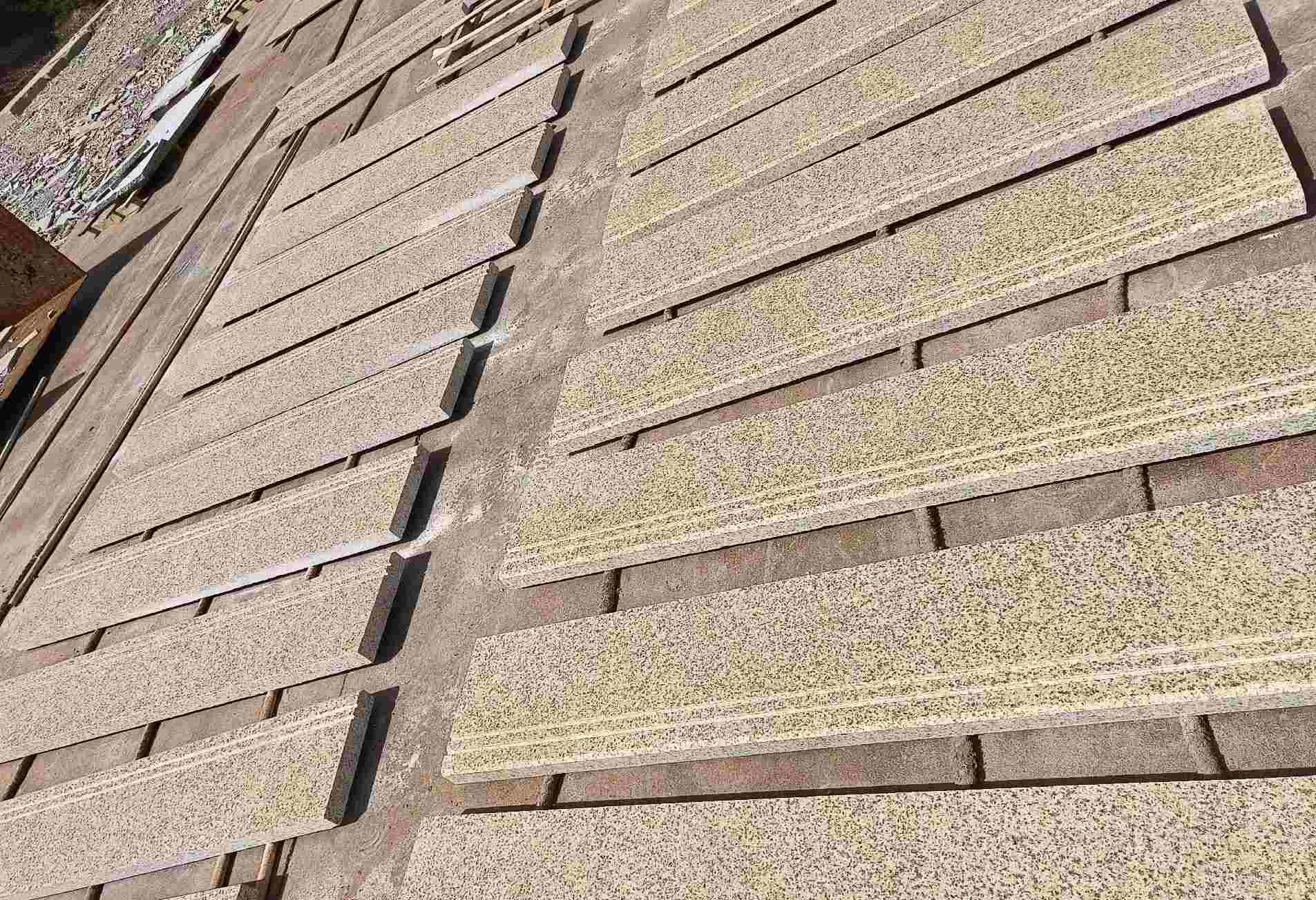 安庆 黄金麻花岗岩光面楼梯踏步