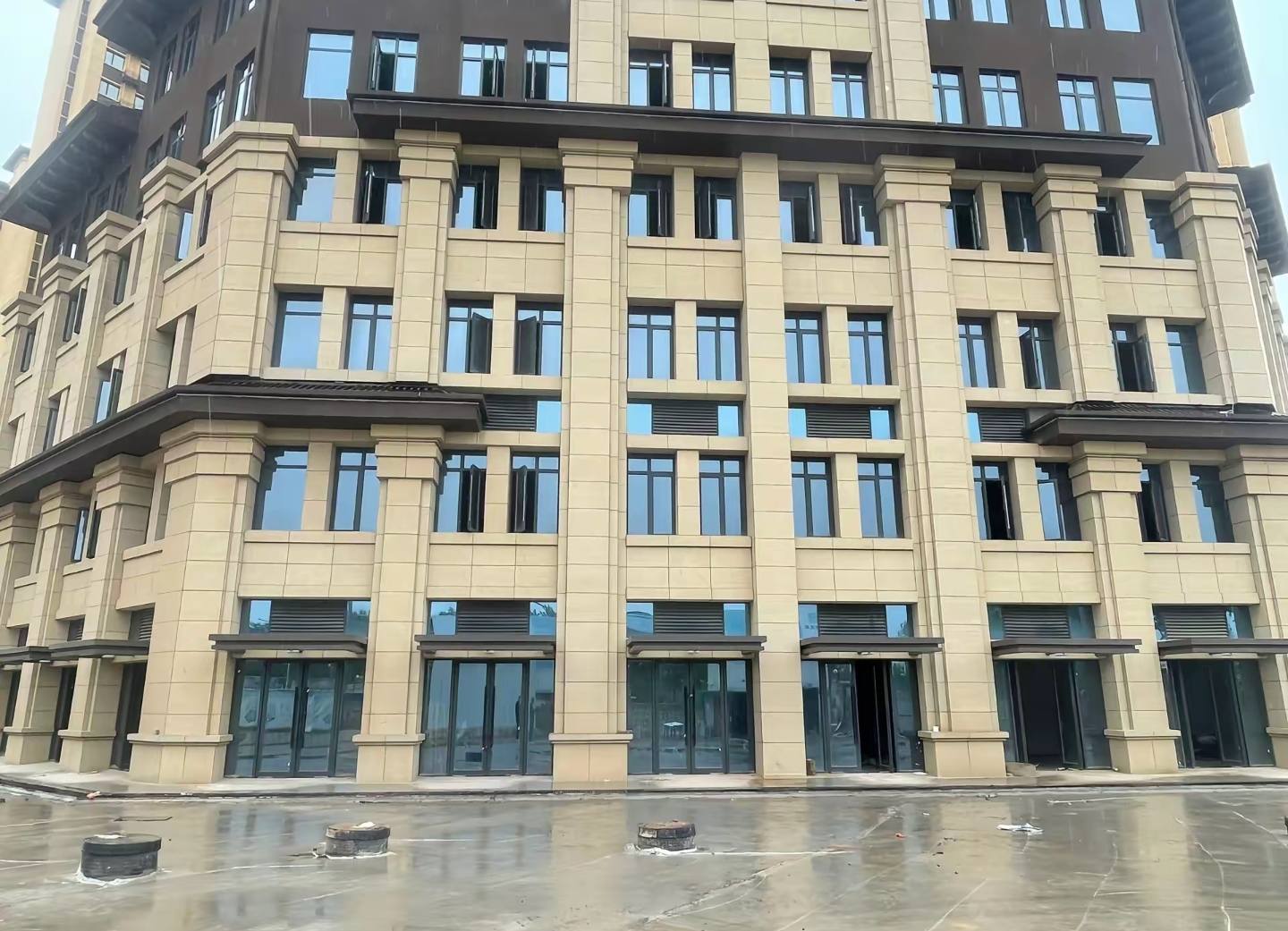 安庆 黄金麻花岗岩荔枝面小区外墙干挂