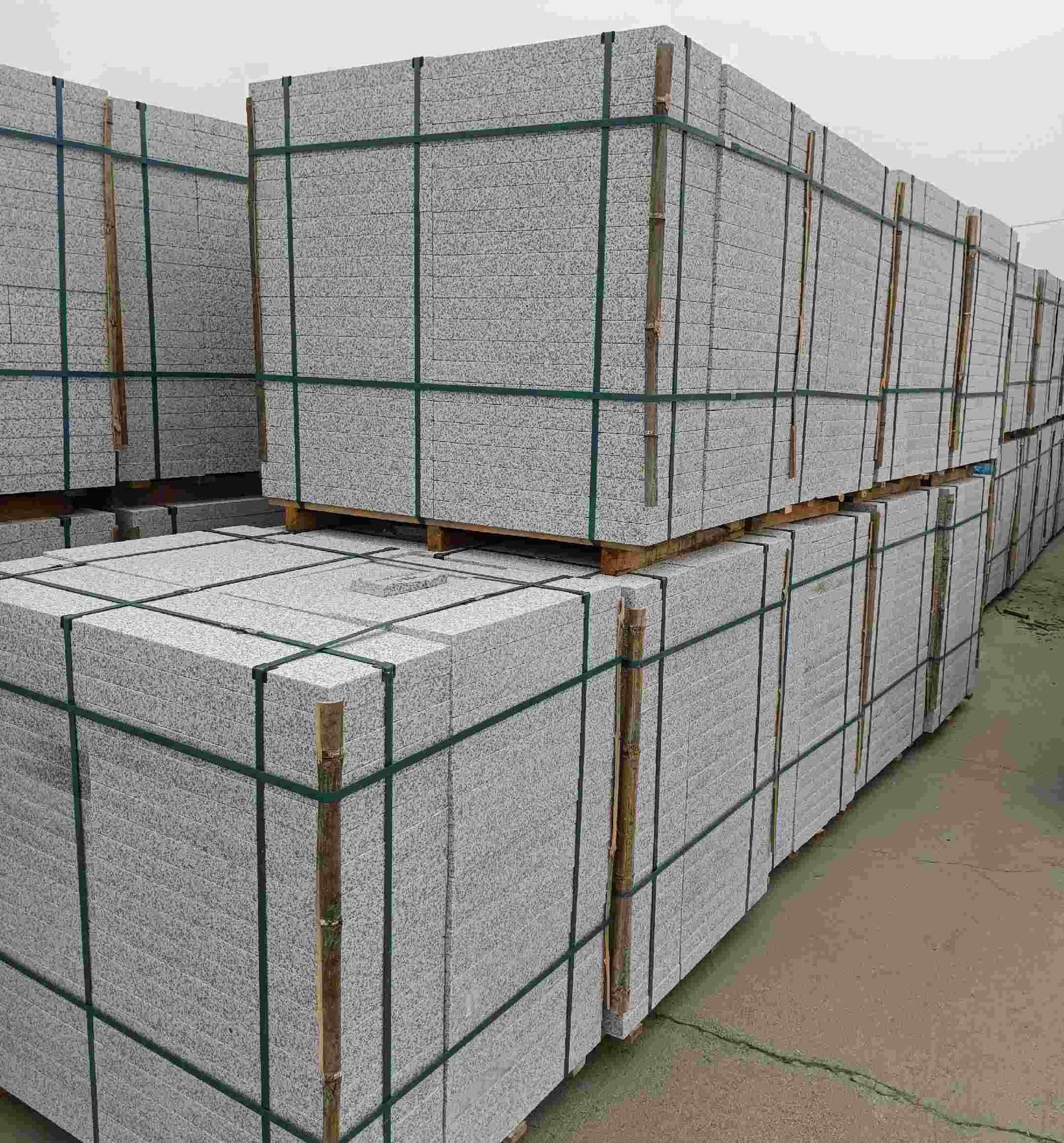 安庆 白麻花岗岩石材荔枝面地铺石（300*600*50）