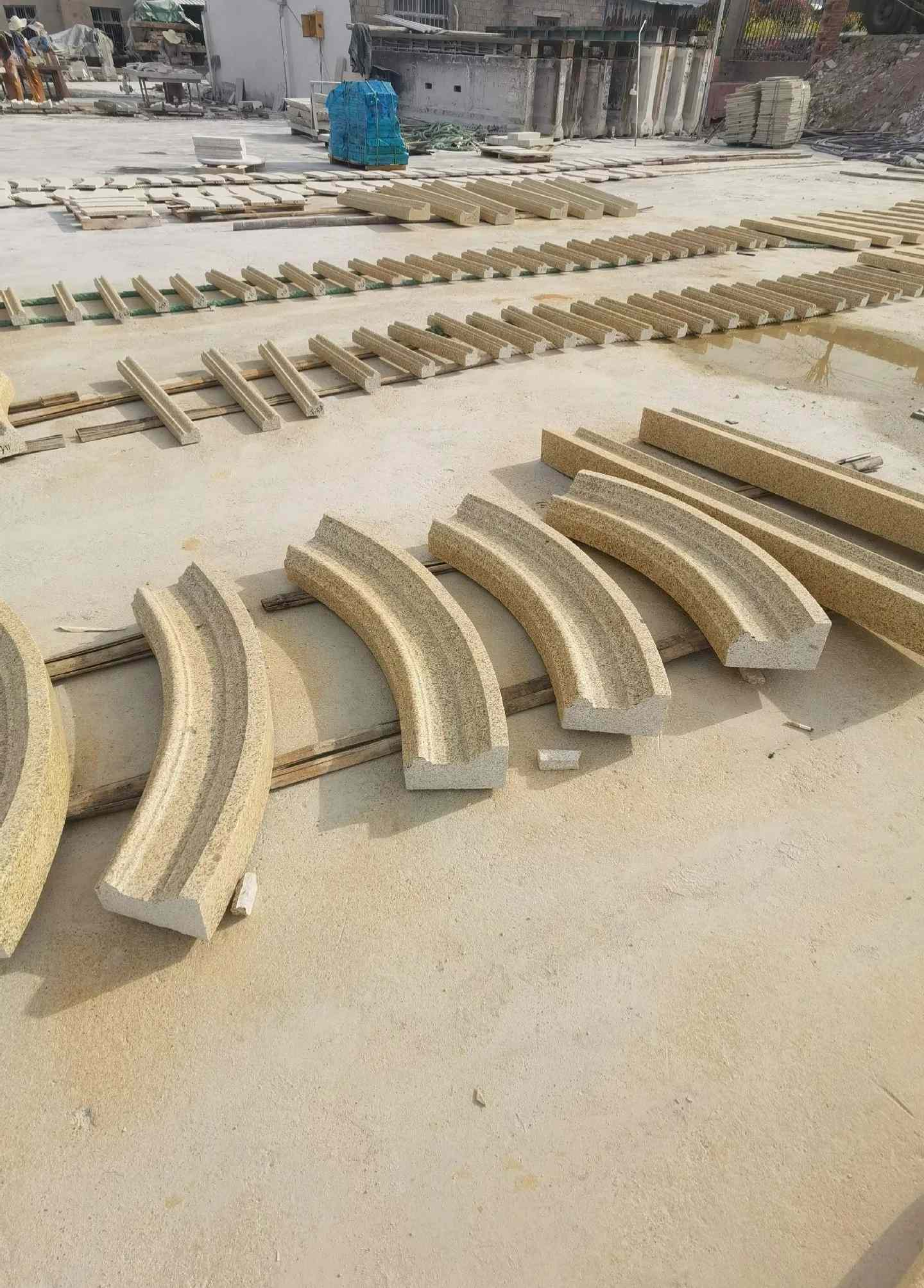 安庆 黄金麻花岗岩别墅线条