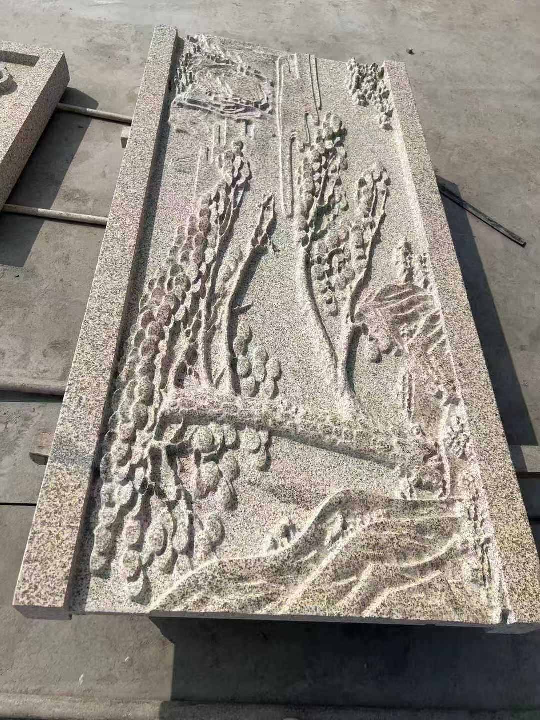 安庆 黄金麻雕刻板浮雕迎客松