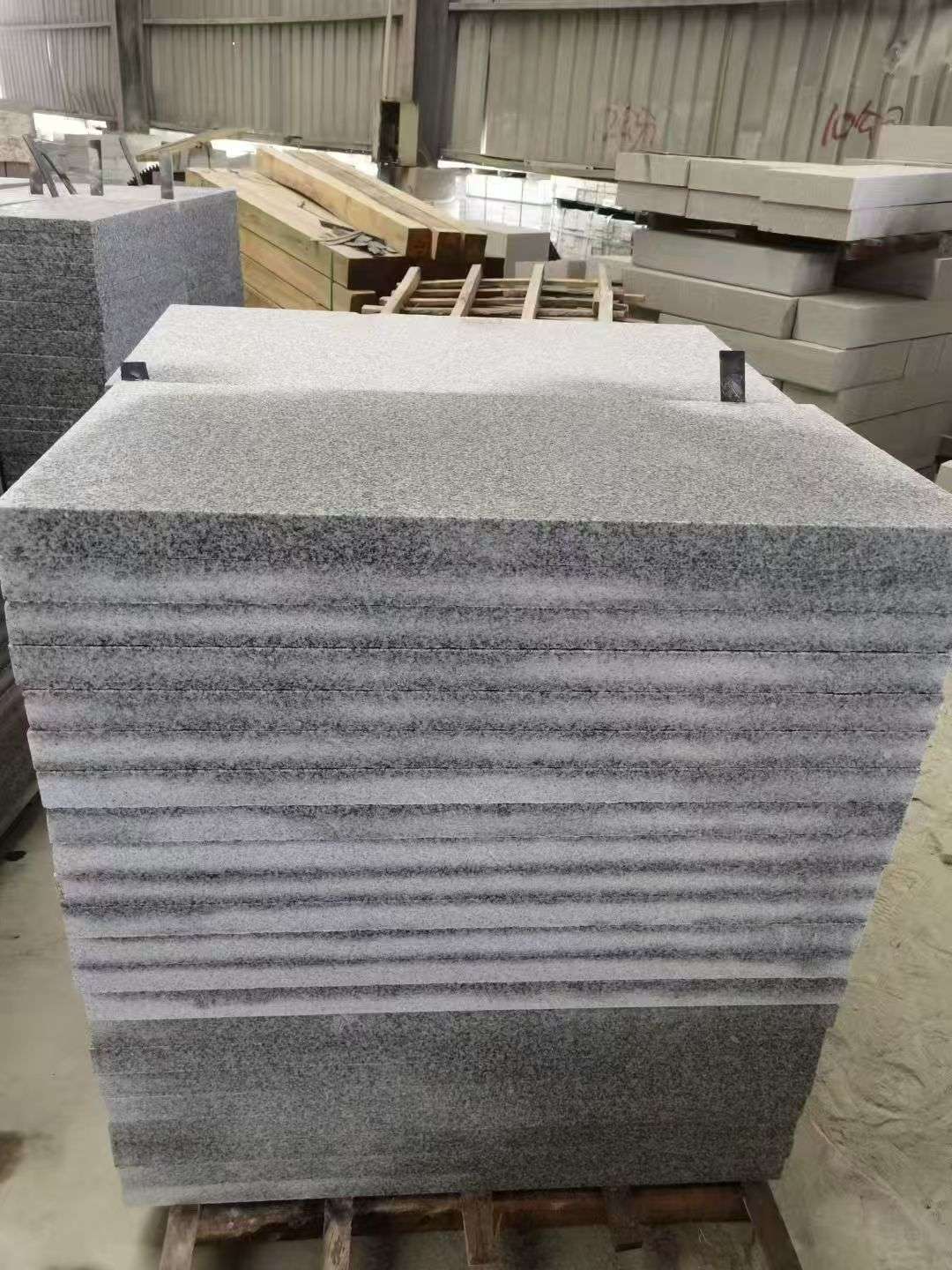 安庆 芝麻白5公分火烧地铺成品，900*400，规格可定制