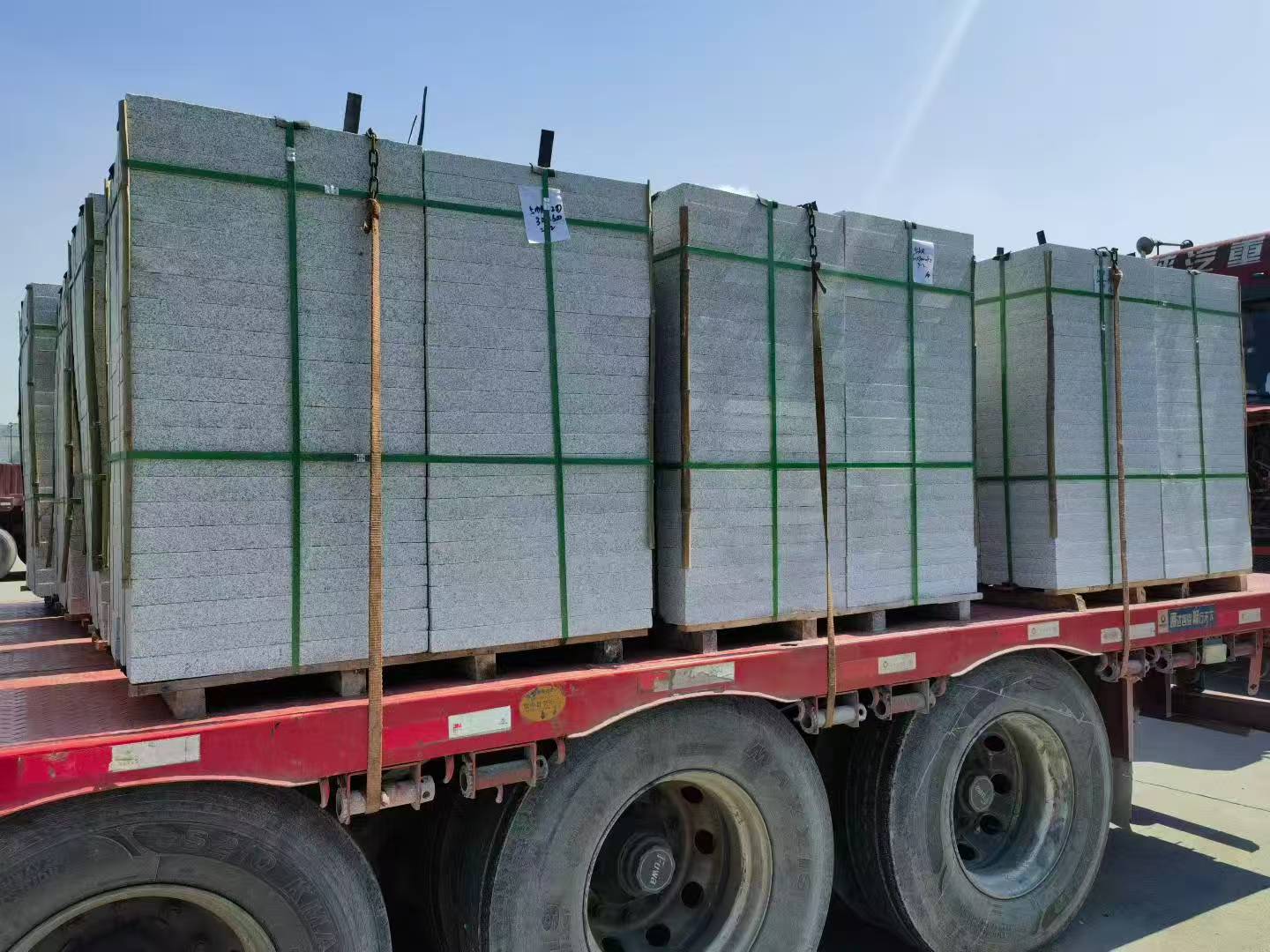 安庆芝麻白花岗岩出货日常地铺石