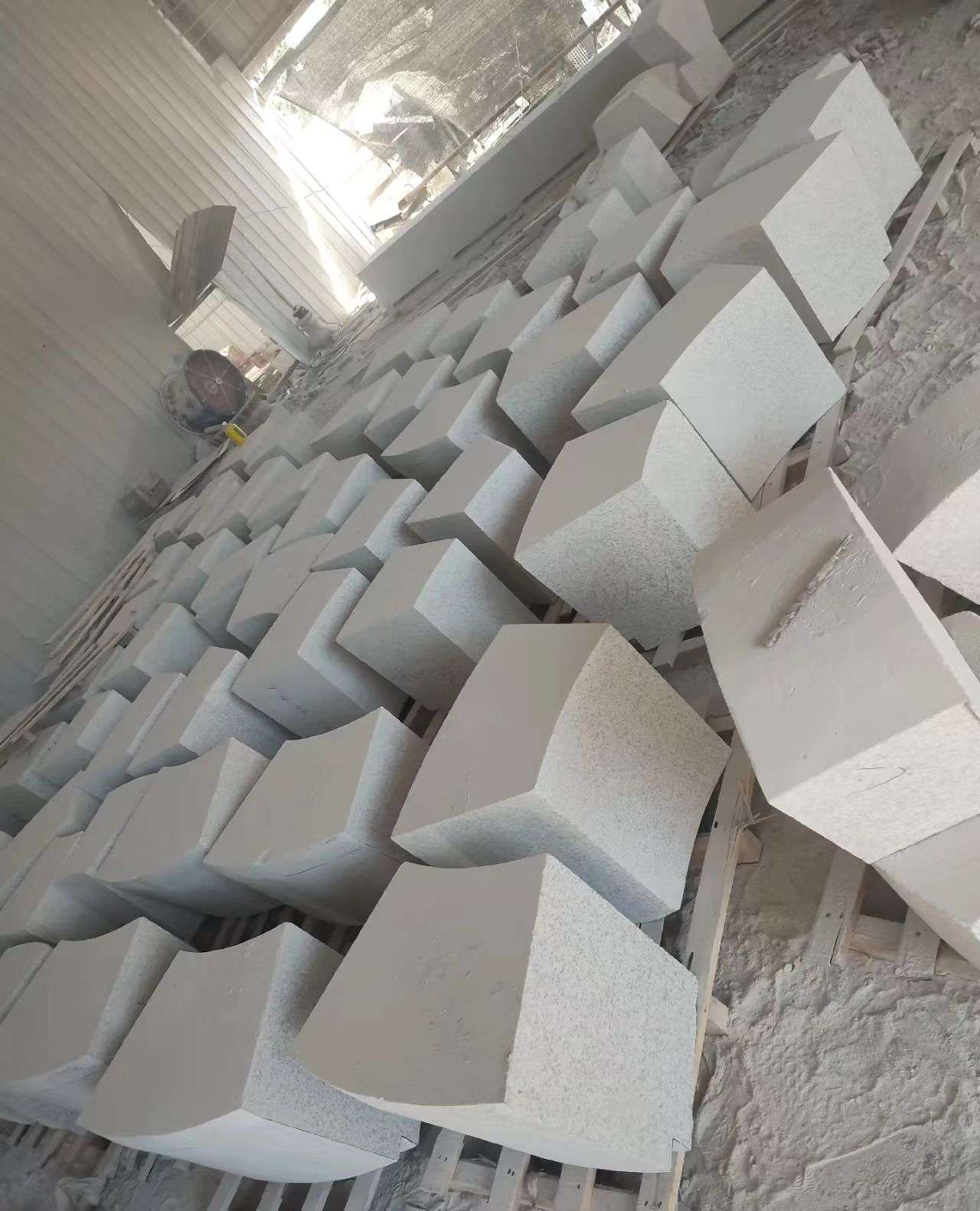 安庆 白麻花岗岩异形坐凳