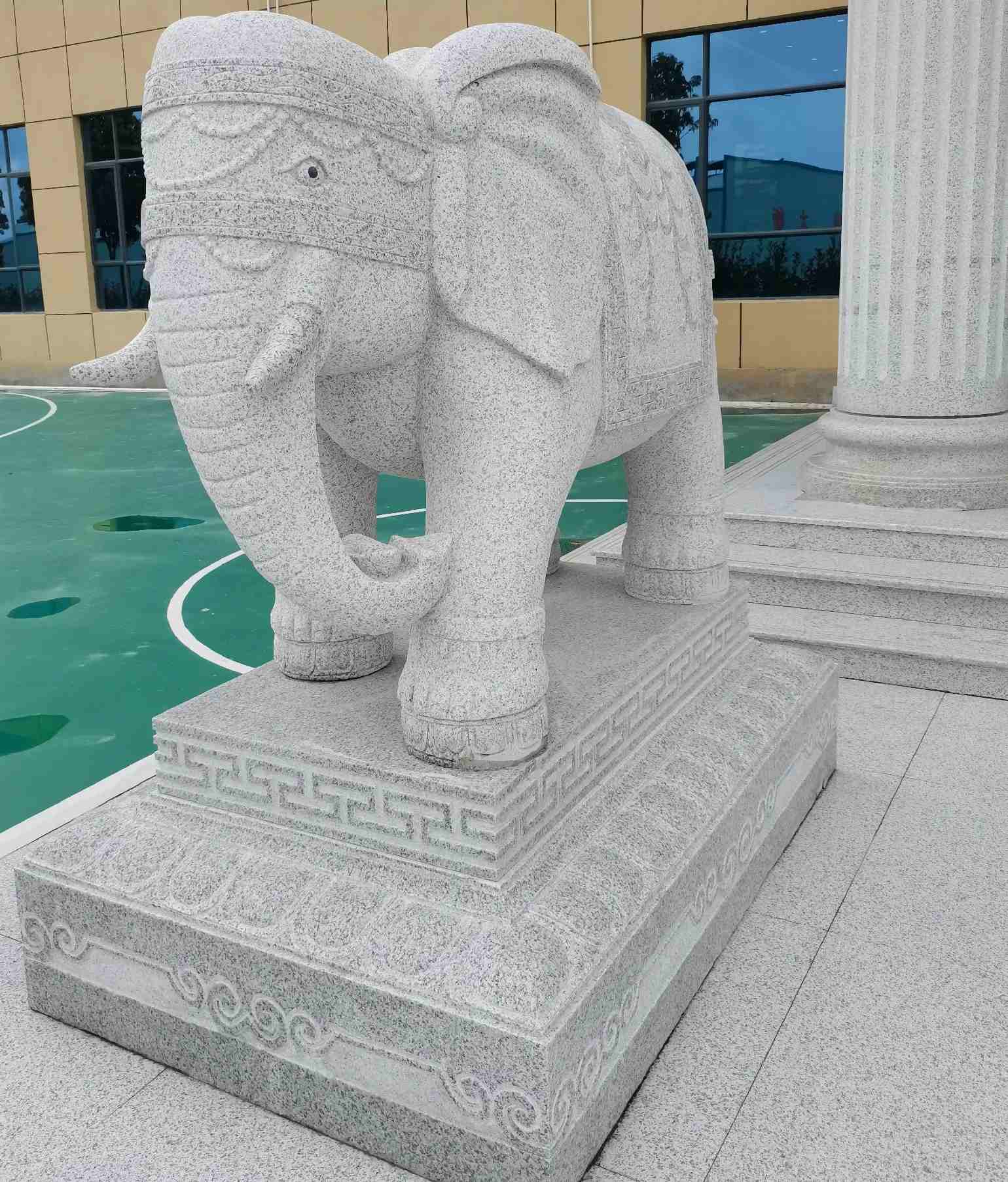 安庆 白麻花岗岩动物异形石雕-大象